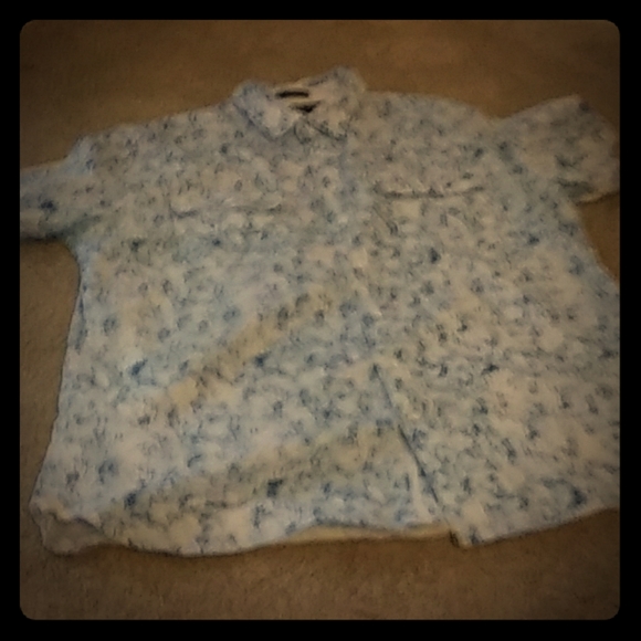 Shirt - Picture 1 of 1